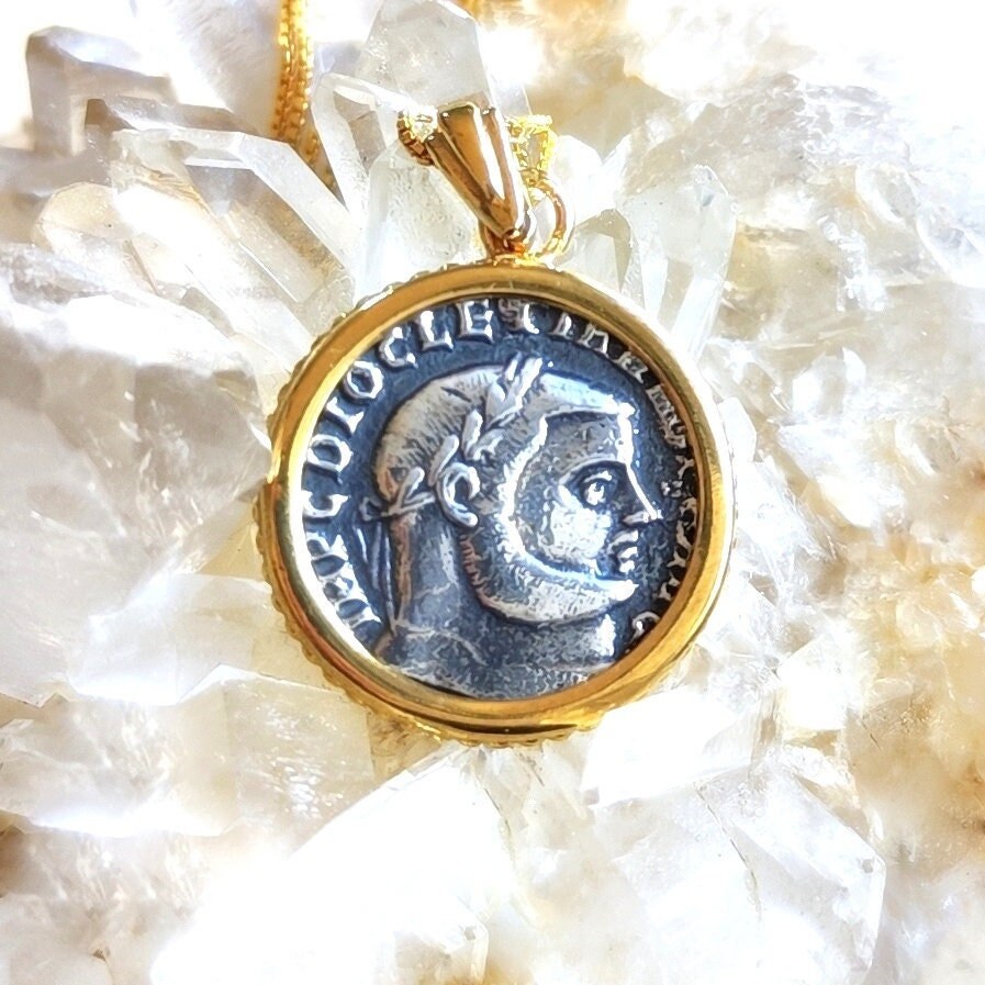 Roman Coin Necklace, Vintage Coin Pendant, Antique Style Necklace, Gold Plated Necklace, Vintage Gold Necklace, Roman Replica Coin Art